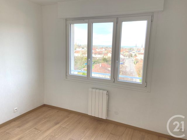 Appartement F4 &agrave; louer - 4 pi&egrave;ces - 84 m2 - Verdun - 55 - LORRAINE