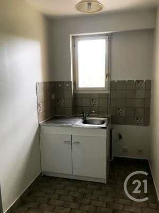 Appartement F2 &agrave; louer - 2 pi&egrave;ces - 37,60 m2 - Verdun - 55 - LORRAINE