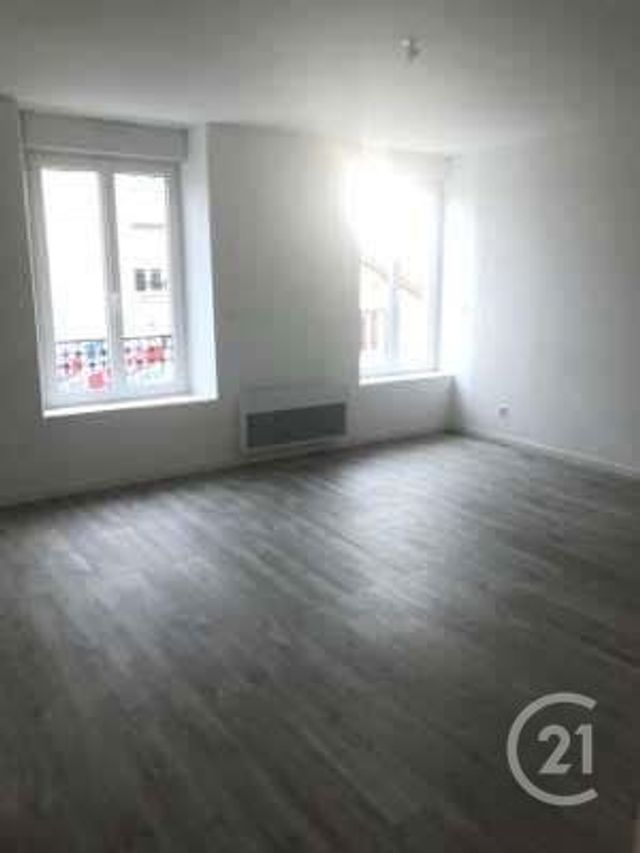 Appartement F3 &agrave; louer - 3 pi&egrave;ces - 71 m2 - Verdun - 55 - LORRAINE