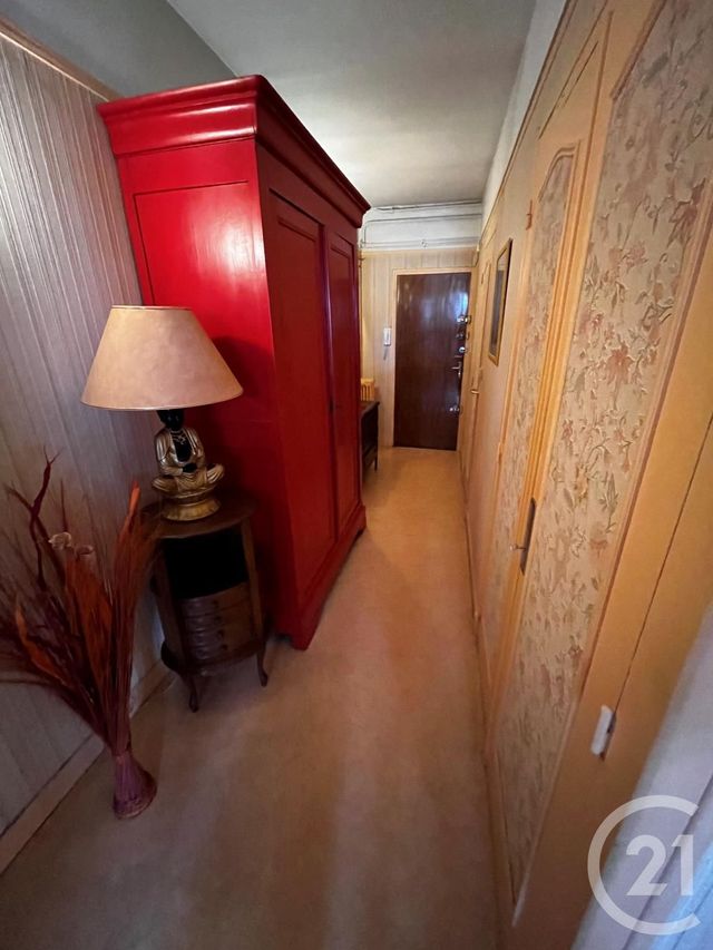 Afficher la photo en grand Appartement F4 à vendre - 4 pièces - 100 m2 - Verdun - 55 - LORRAINE