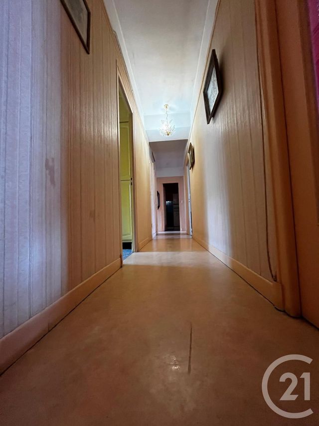 Afficher la photo en grand Appartement F4 à vendre - 4 pièces - 100 m2 - Verdun - 55 - LORRAINE