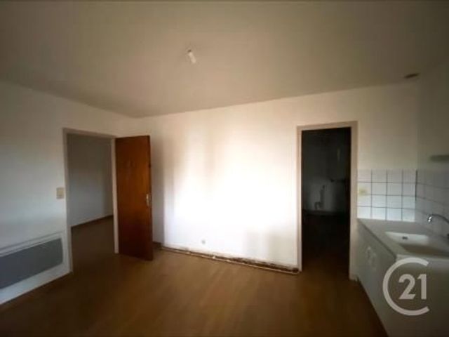 Appartement F4 à louer - 4 pièces - 94,05 m2 - Dun Sur Meuse - 55 - LORRAINE